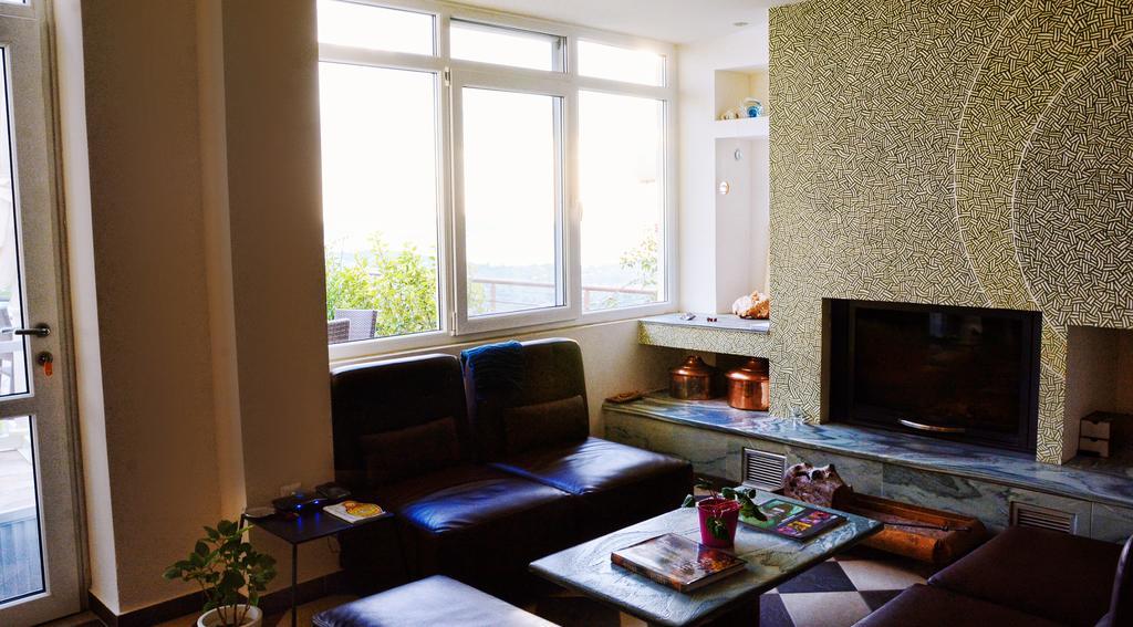 Filion Eco Hotel & Suites Nea Styra Buitenkant foto