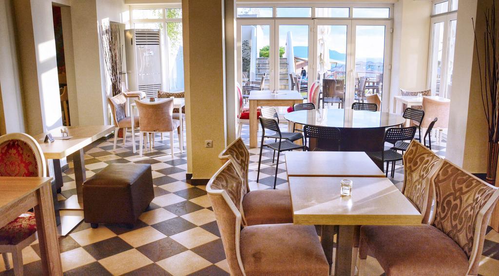 Filion Eco Hotel & Suites Nea Styra Buitenkant foto